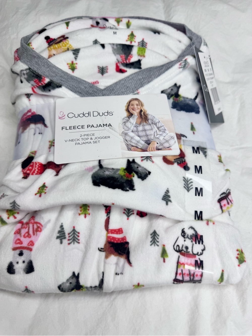 NWT Cuddl Duds Christmas Dog Print Pajamas Set - Picture 5 of 16